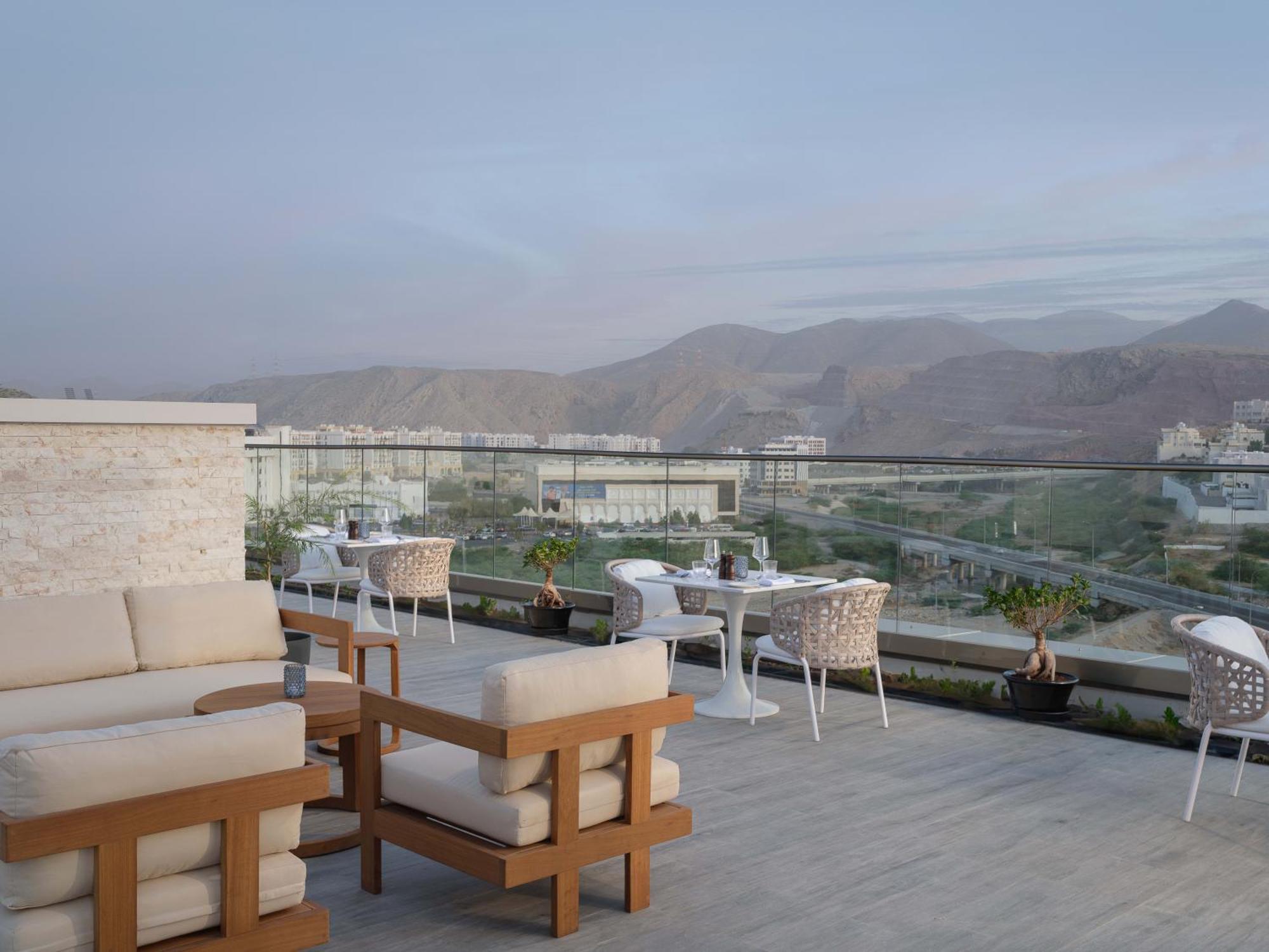 Doubletree By Hilton Muscat Qurum Zewnętrze zdjęcie